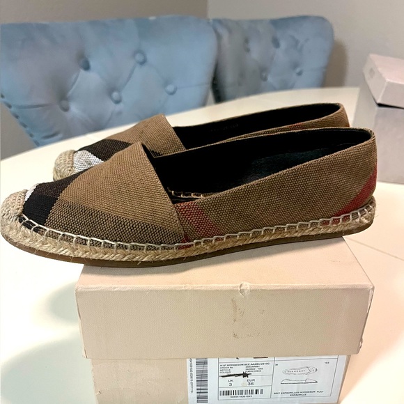 Burberry Shoes - BURBERRY ESPADRILLES Hodgeson flat Espadrilles size6